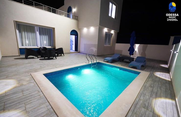VIP Villa with its own private pool at night